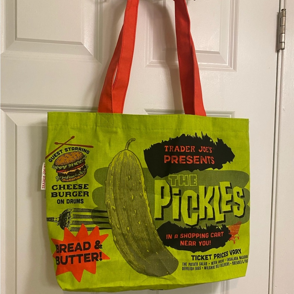 Trader Joe’s Brand New Reusable Heavy Cotton Green Pickle Shoulder Tote Bag!!!!